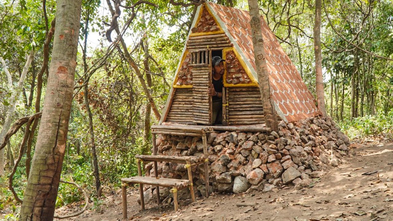 EARTH DUGOUT Shelter Start To Finished, Bushcraft Girl Of Camping