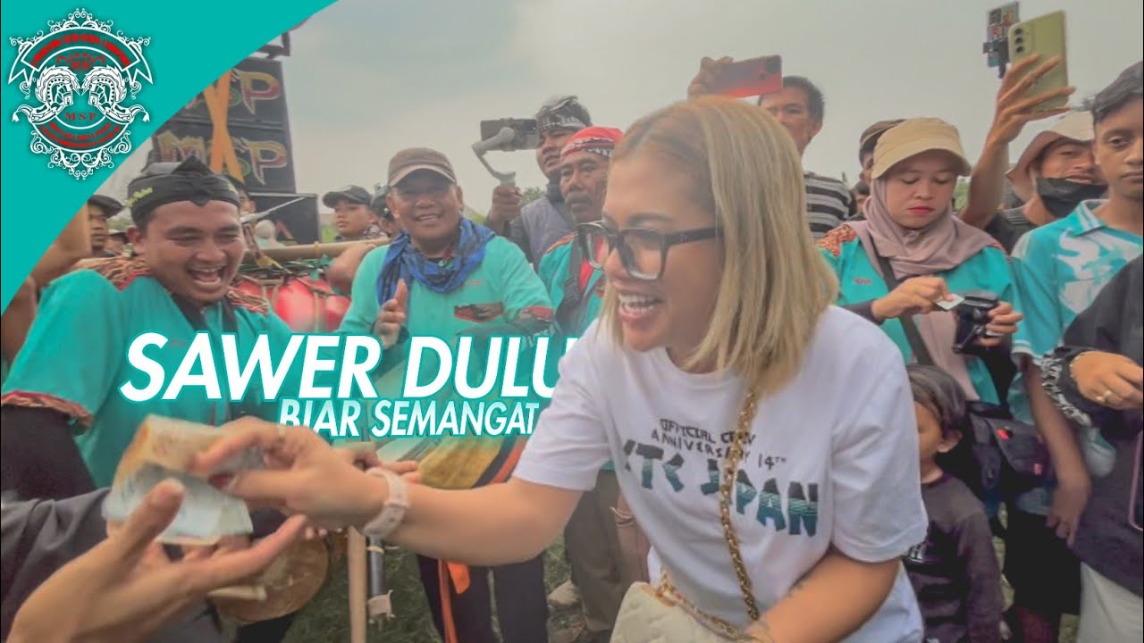 MOMEN ADE ASTRID BAGI-BAGI SAWERAN DI PENTAS MSP | MUTIYARA SURYA PUTRA