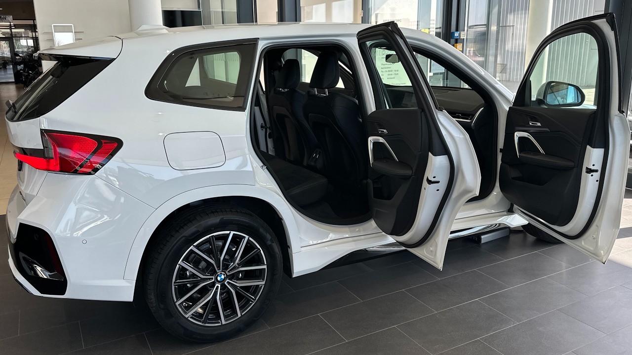 2026 BMW X1 xDrive20i - in depth Walkaround 4K