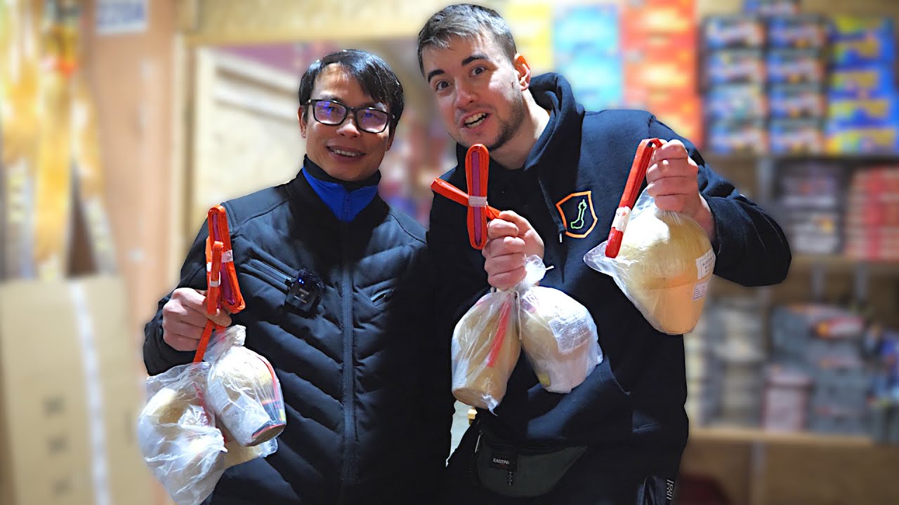 KUGELBOMBEN verballern auf dem ASIA DRAGON BAZAR | BIG BIG BOOM