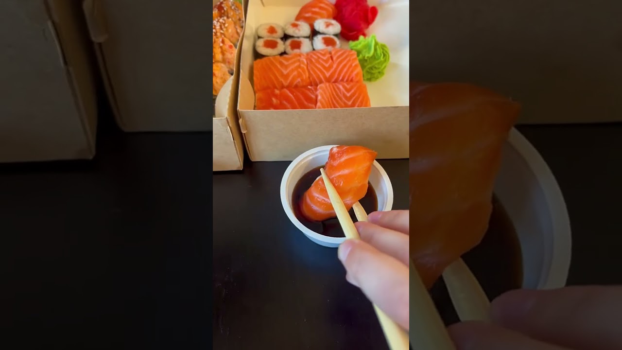 СУШИ АСМР😍🍣🍱🍙 снимать продолжение?) Обожаю лосось!) ASMR SUSHI