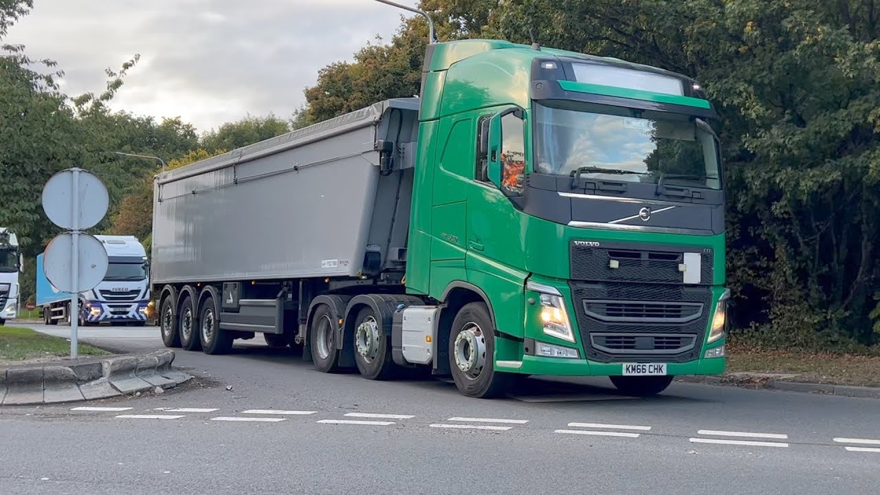Truck Spotting UK 🇬🇧 Episode XXVI | M4 Services
