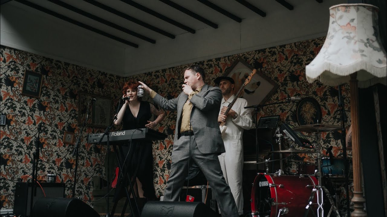 Wesley Gonzalez covers The Eurythmics 