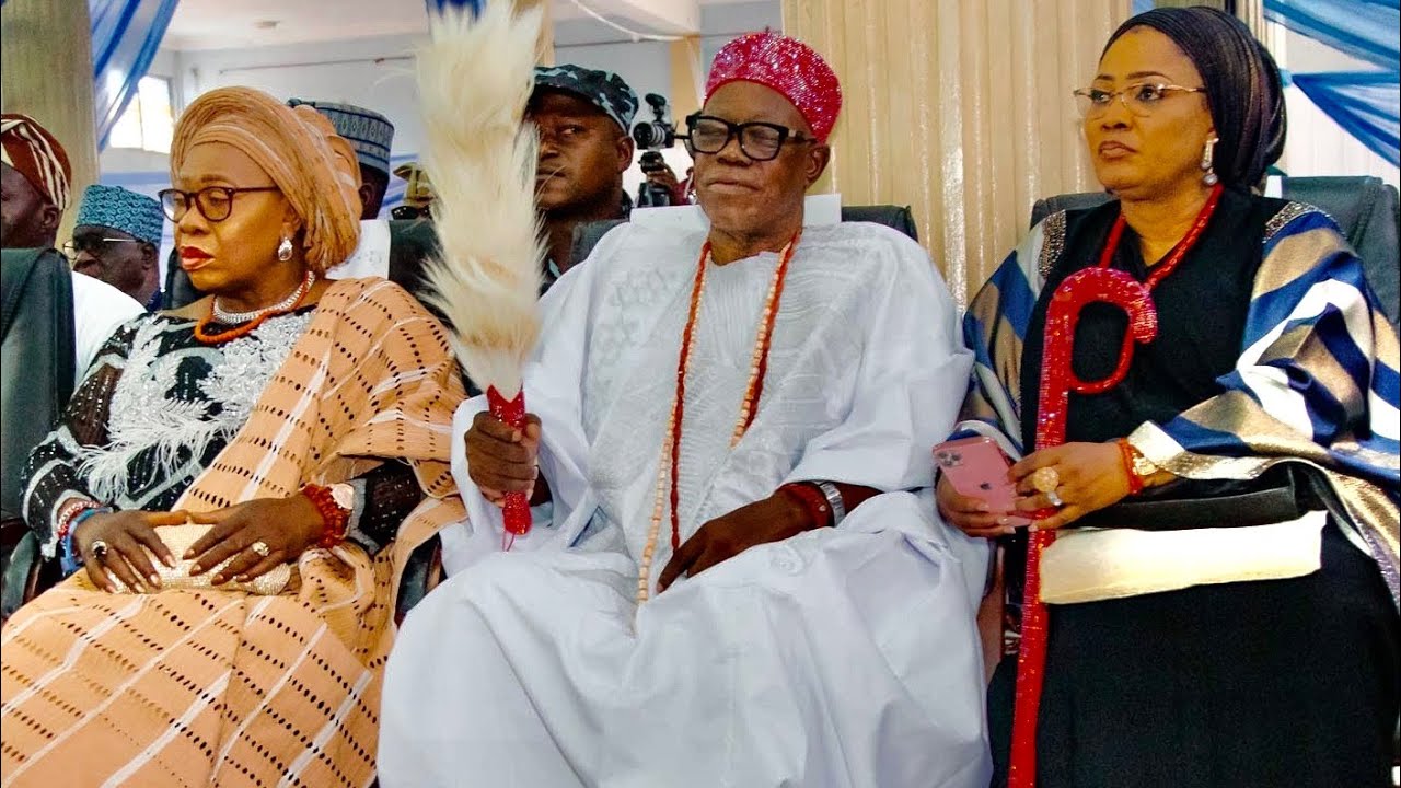 Tunde Kelani - Latest - OLUBADAN  H.I.M. Oba Senator Mohood Olalekan Balogun Celebrated.
