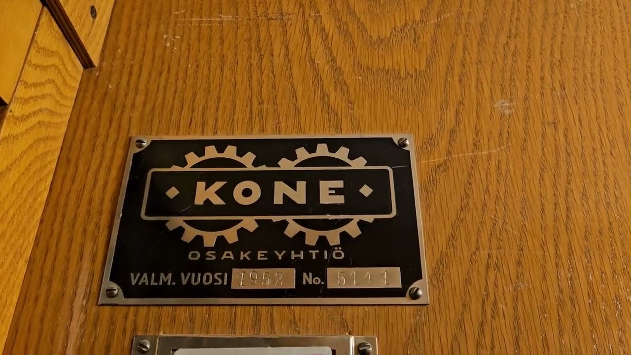 Amazing 1952 Kone traction elevator/lift in Savilahdenkatu 2A, Mikkeli