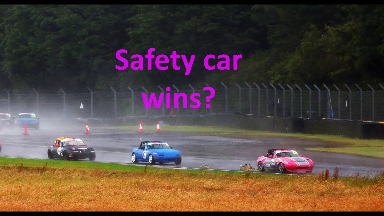 BRSCC MX5 Clubman Croft Race 2