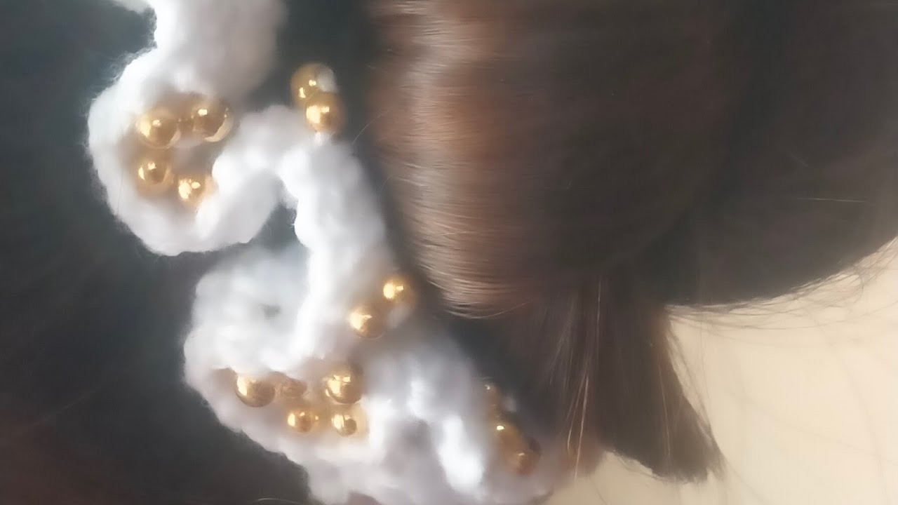 So beutiful colours combines in hair band and hair accessories the woolen crochet 
