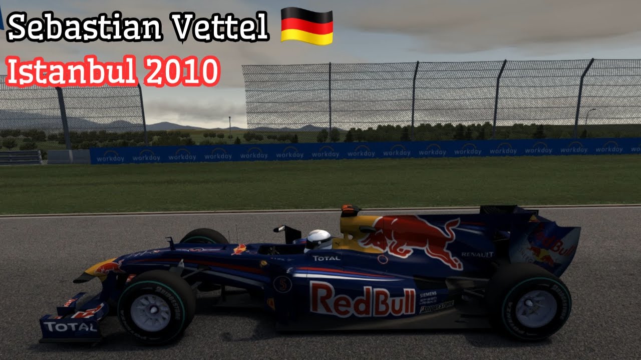 Sebastian Vettel ve voze Red Bull RB6 na oblíbené trati v Istanbulu (2010)