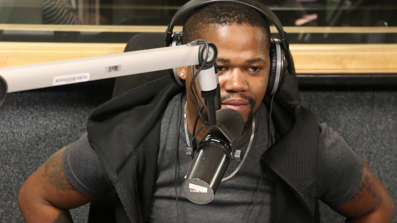 .@pearlmodiadie & @amonmokoenasa sing @PROMkhize a HAPPY BIRTHDAY on #TheGreatEscape