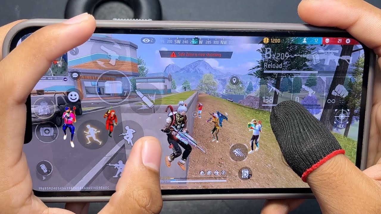 FULL HANDCAM⚡SOLO VS SQUAD IPHONE 11 FREE FIRE 60FPS🔥GAMEPLAY