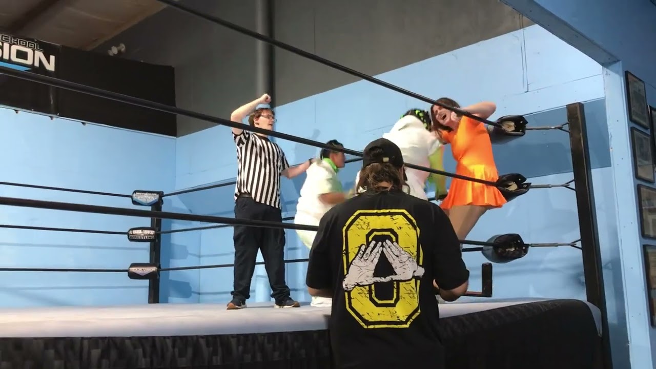 TVD 2 on 1 Handicap Match: J2B vs The Popstar Tia Lynn