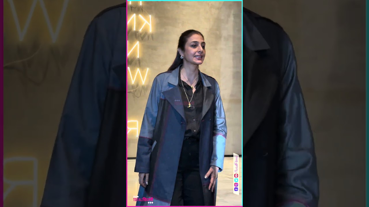 Tabu spotted at film screening, simple yet classy| Total Filmi 