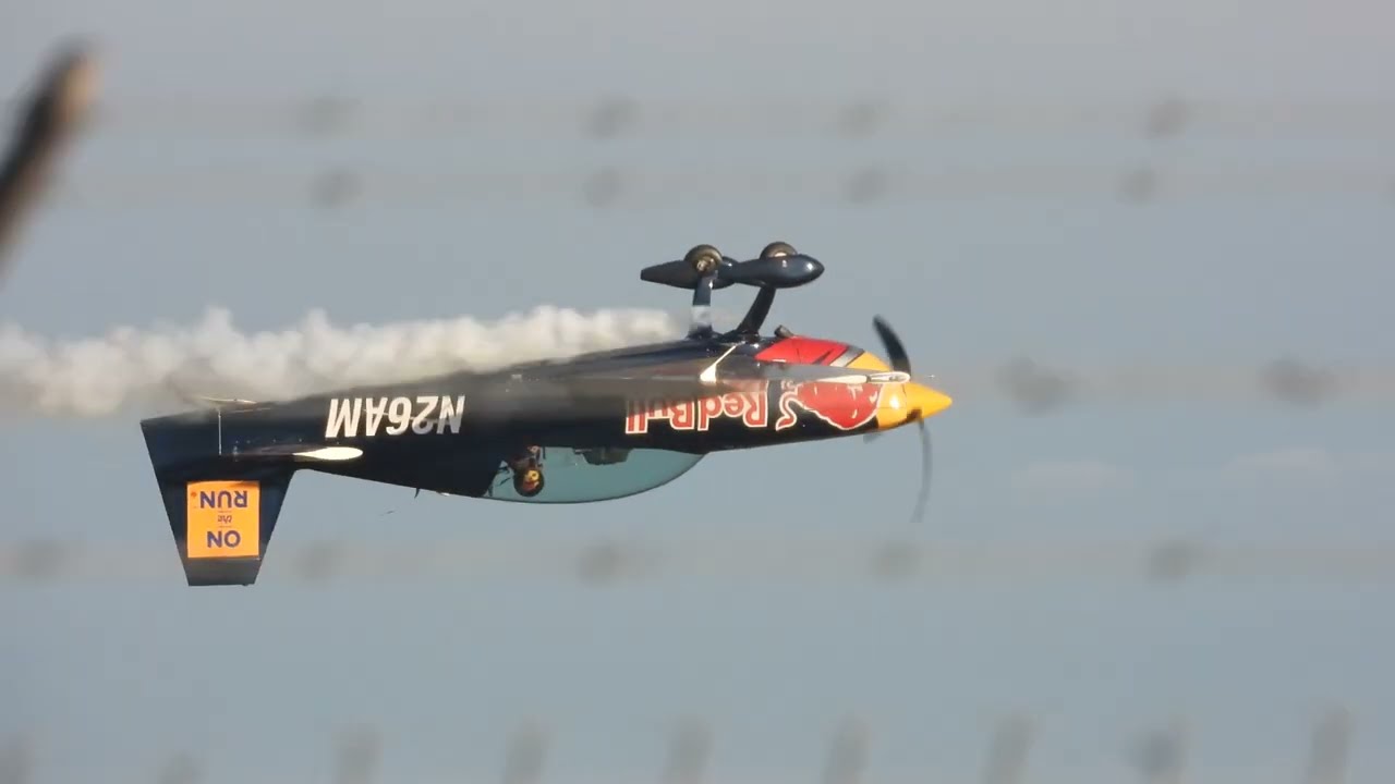 Red Bull Pete McLeod Extra 330 Display And Race Volaria 2023 Saturday