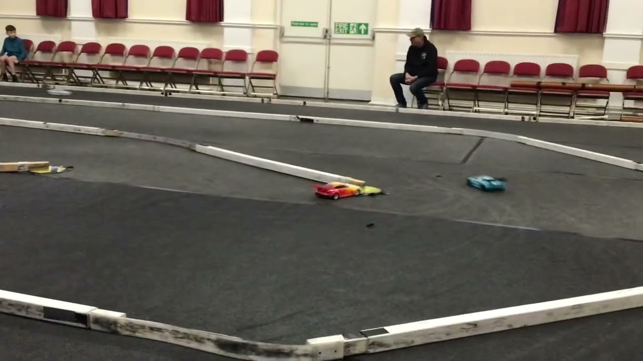Gt12 race 3 Wirral model car club neston mr v memorial meeting 18/1/26