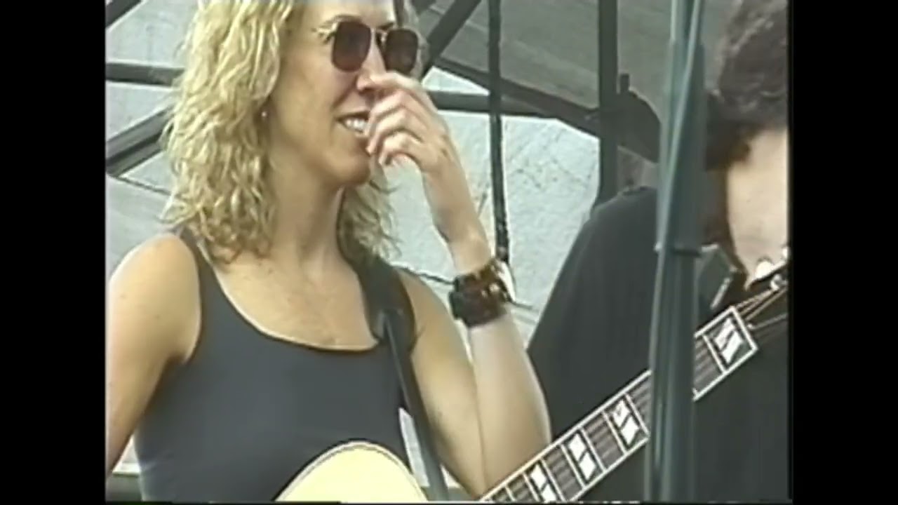 Sheryl Crow- Soundcheck Caracas Pop Festival, Venezuela 1/18/01 xfer from record company VHS tape