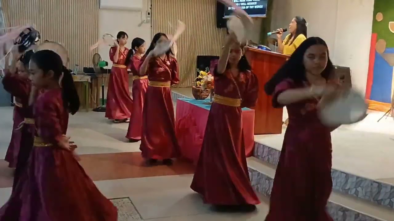 Sunday Worship | tambourinedance