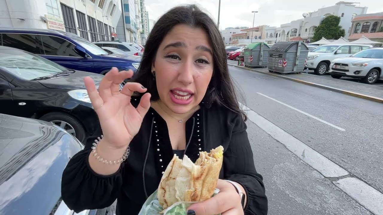 اكتشفنا سر أطيب سندويش شاورما - جولة بمطاعم - مطاعم أبوظبي
