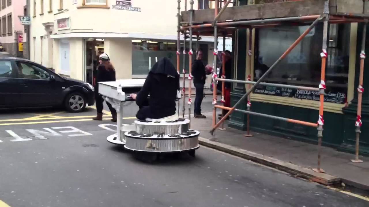 Christmas songs in St Helier, Jersey
