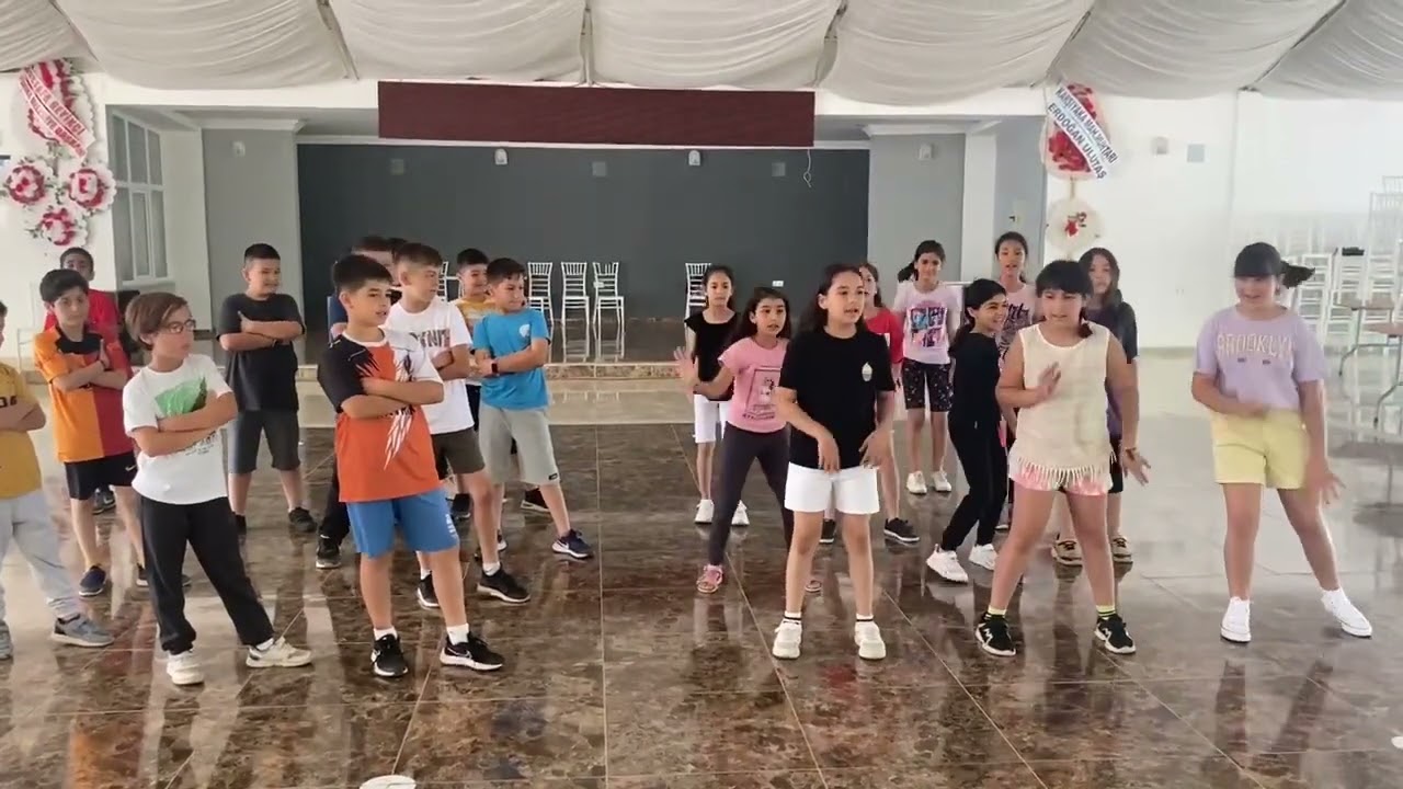 4-B Sınıfı Mezuniyet Prova Rock an Roll Dom Dom Kurşunu Finike Atatürk İlkokulu