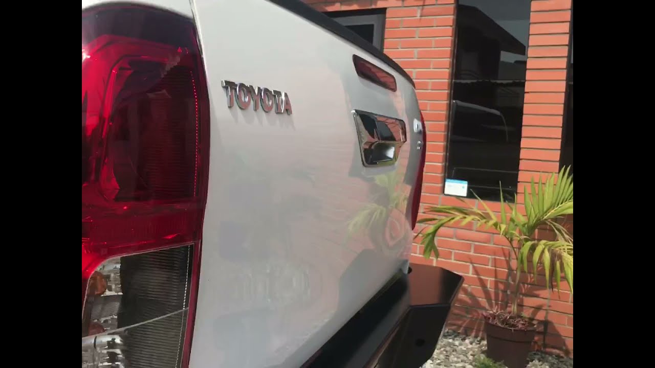 Instalación defensa trasera Toyota Hilux