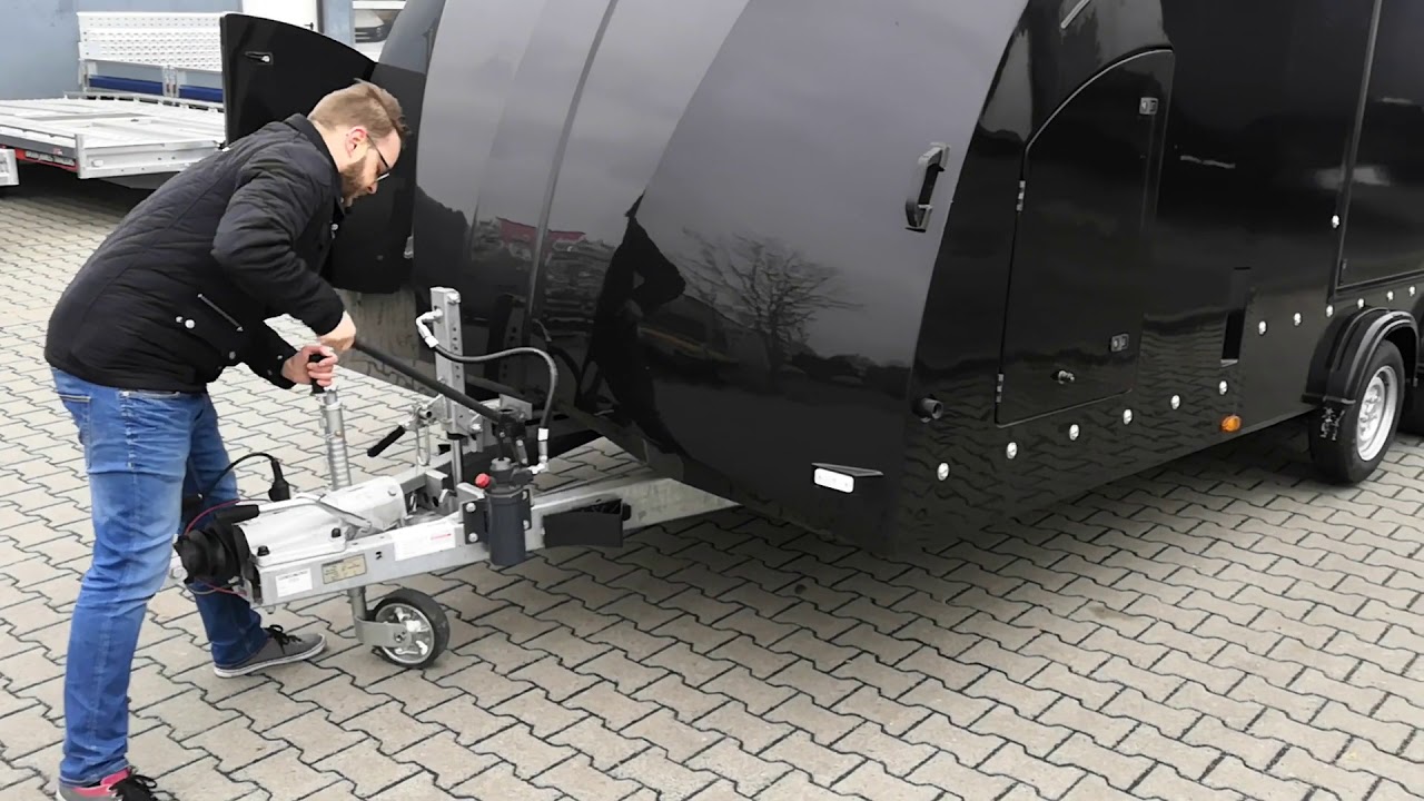 Brian James Trailers - Race Transporter 4 - The Walkaround - deutsch