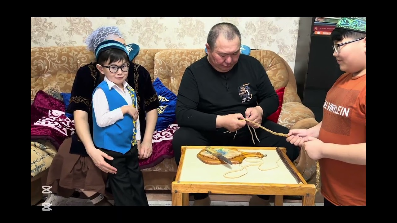 «Шебер әке, өнерлі ана, еңбекқор бала»  байқауы.«Қамшы өру».  Тәрбиеленуші: Мейрамбеков Айбар