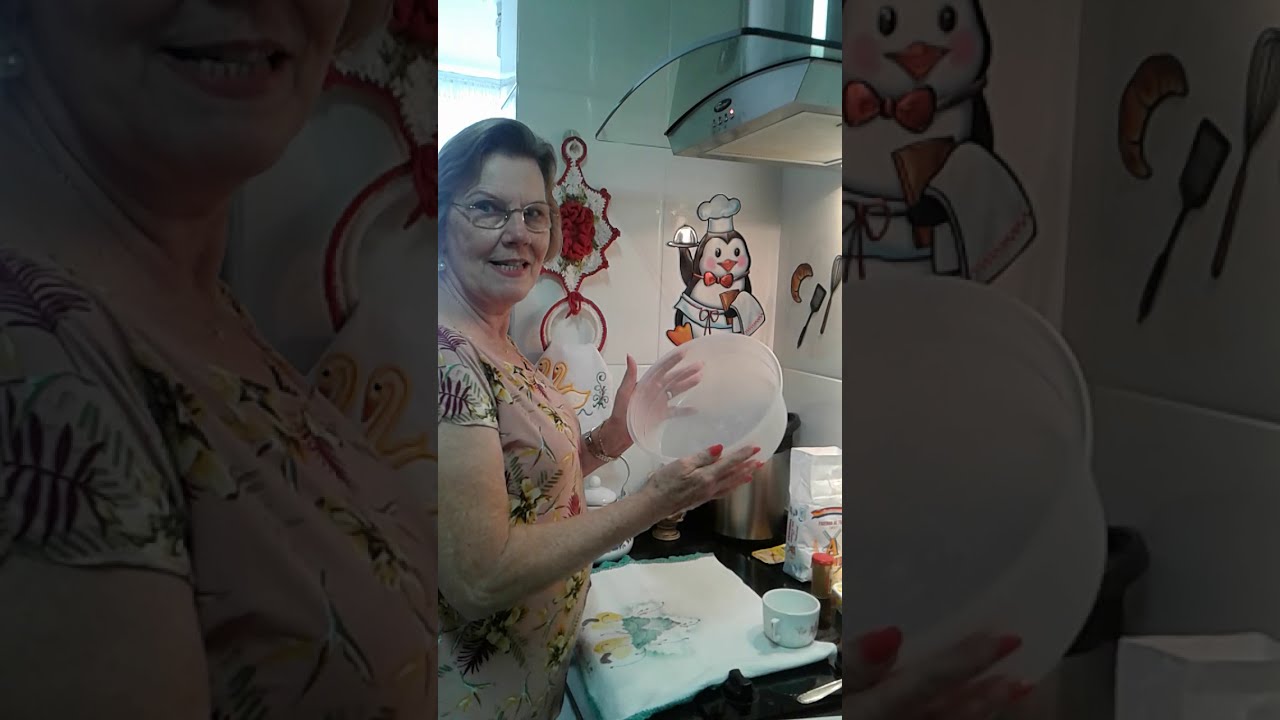 Receita de Cuca Alemã com recheio de amora