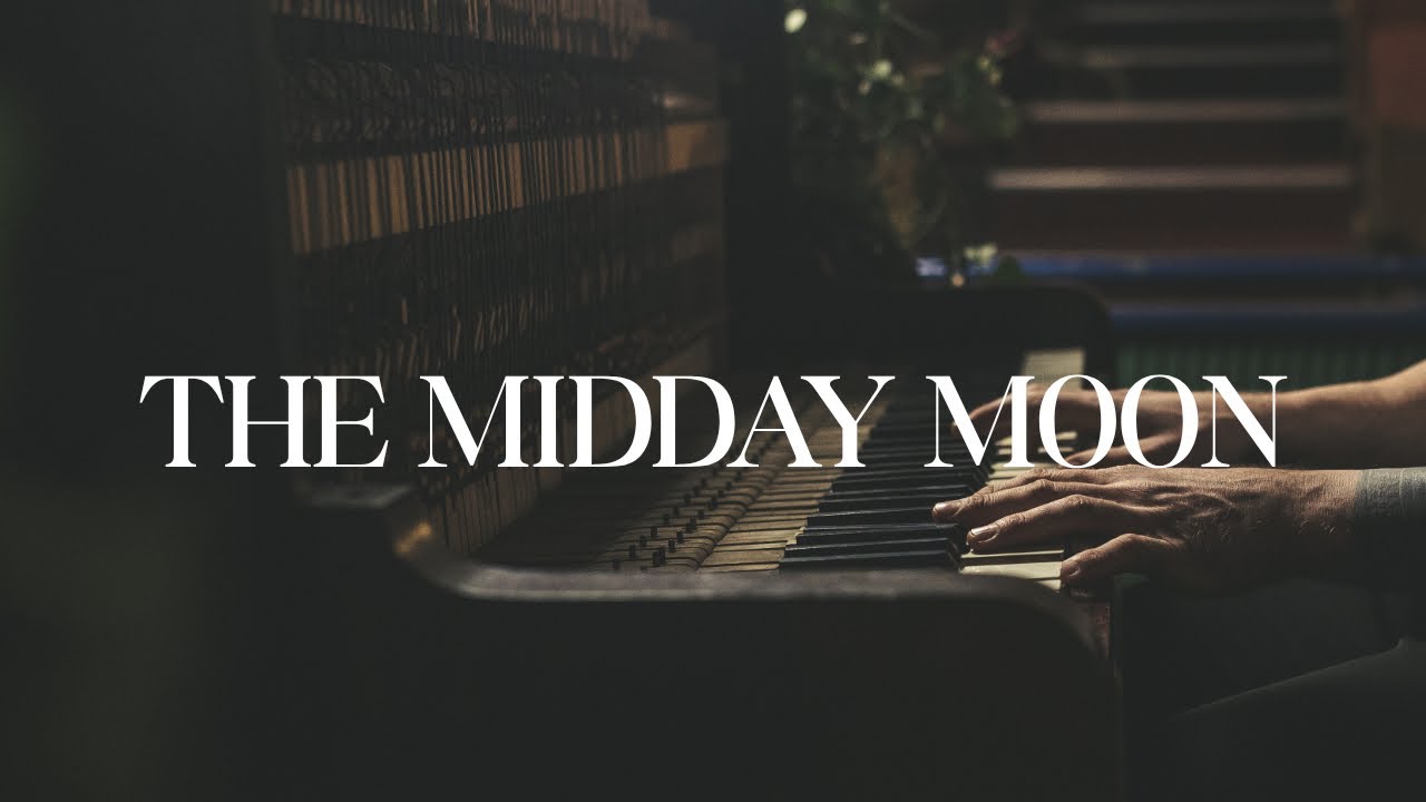 Midday moon - Live In Tlt 