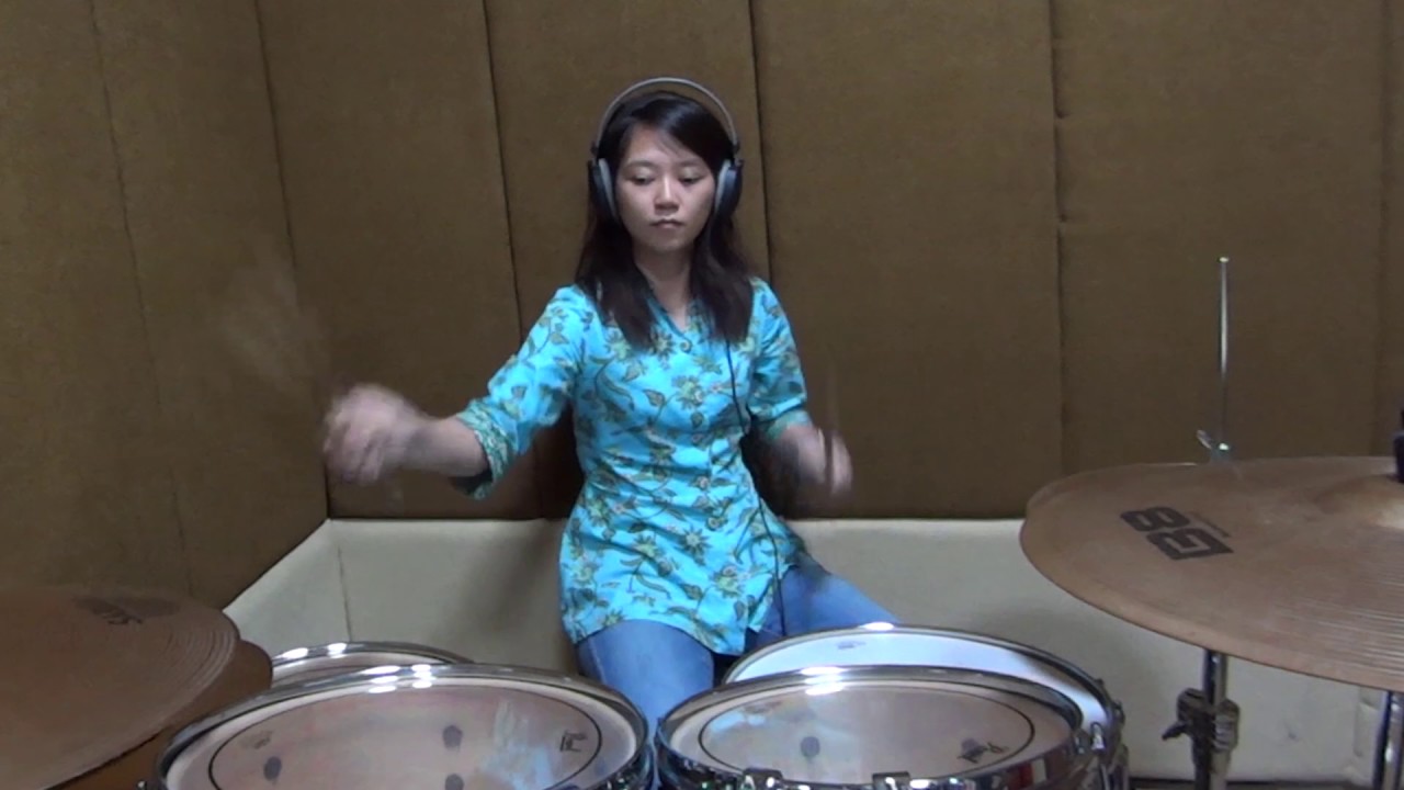 IBU KITA KARTINI - DRUM COVER BY Vina Putri Wijaya dan Chelsea Shalvyne
