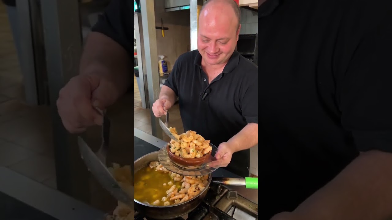 Así hacemos nuestras Gambas al ajillo 😋😋