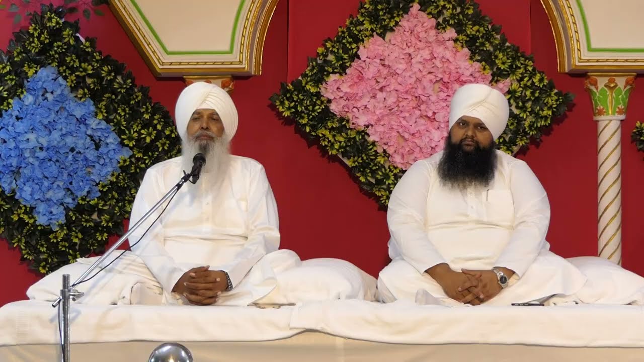 Keo Kar Karu Aarti Satgur Bal Nahe Dharu Prem Ka Nij Ur