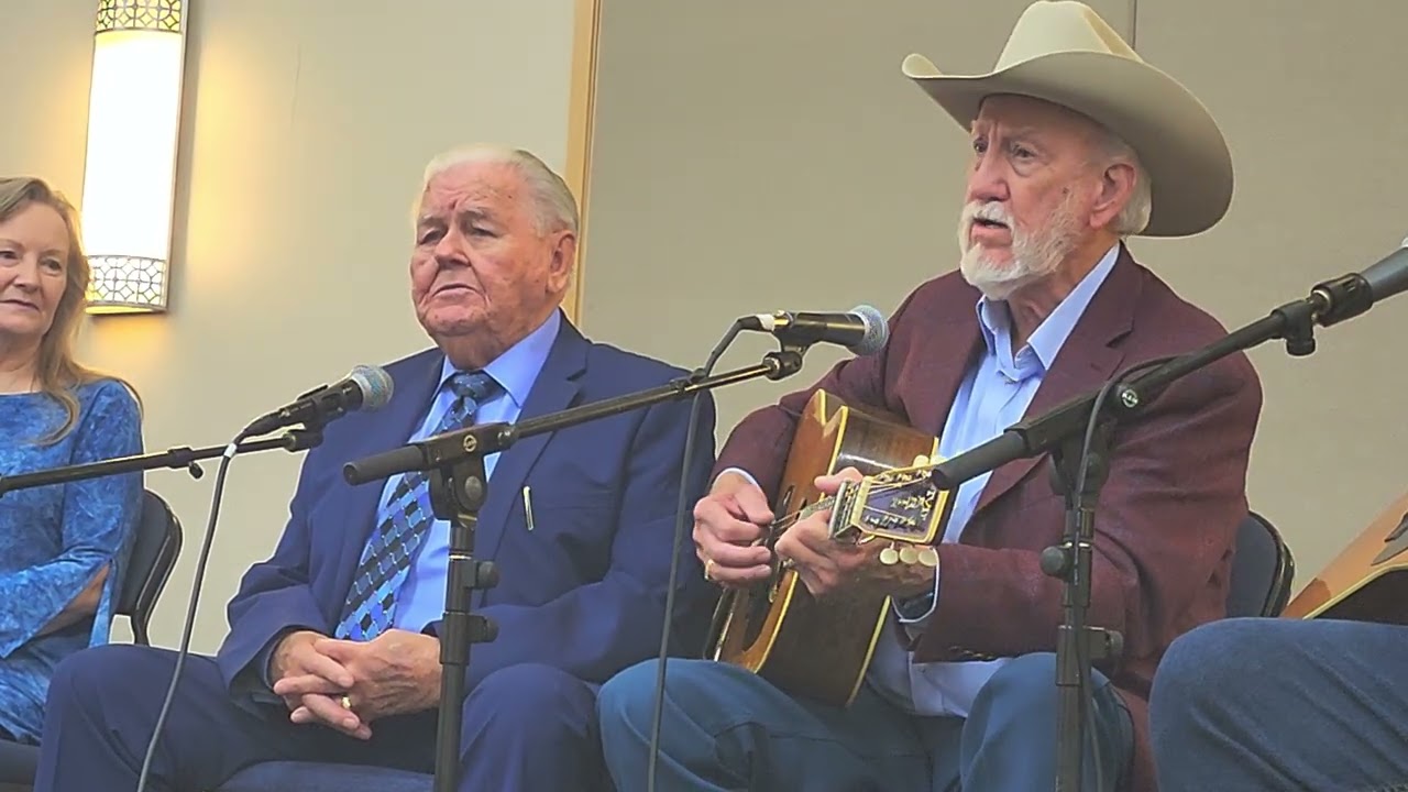Hold To God's Unchanging Hand / Paul Williams and Doyle Lawson