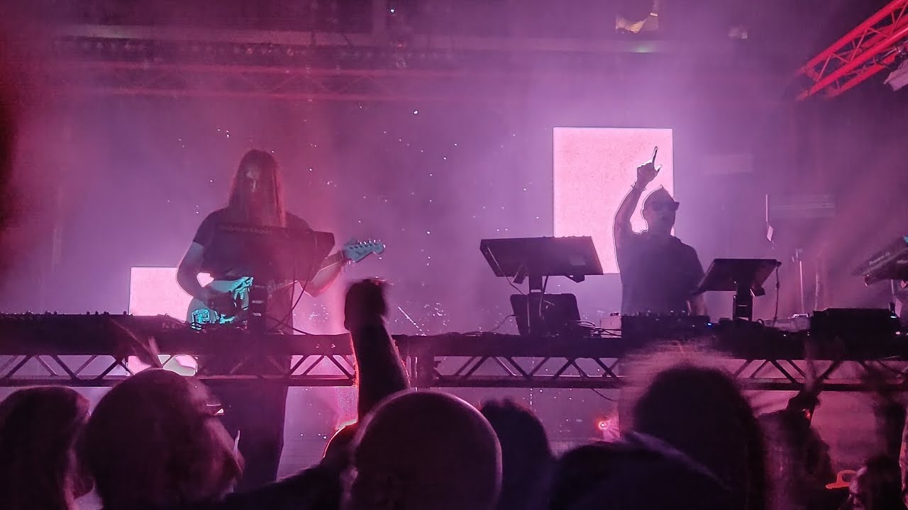 UNKLE (Live): Restless (feat Josh Homme) @ Gorilla, Manchester - October 2024