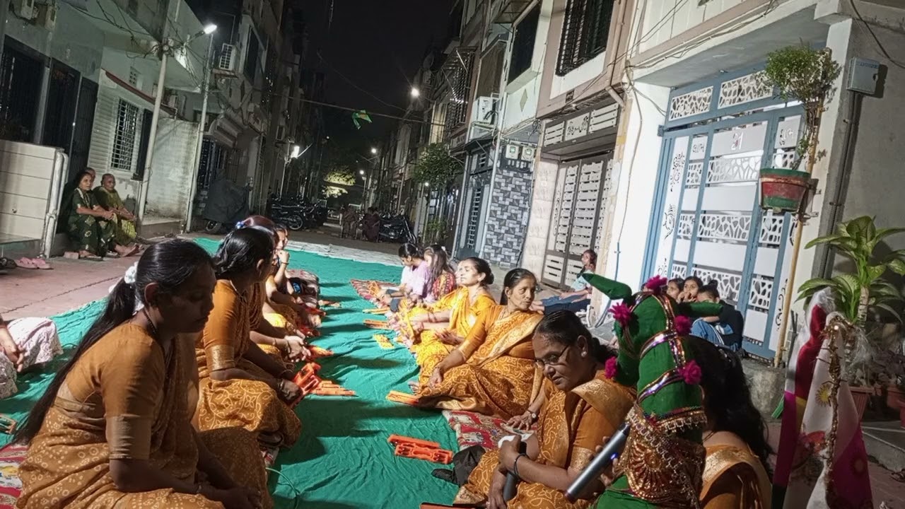 પેલા સદગુરુદેવને કરુ પ્રણામ 