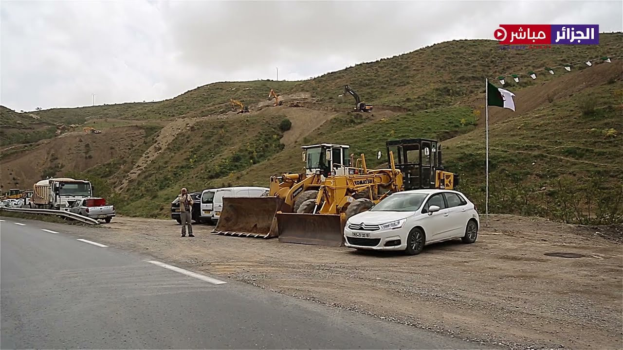 انطلاق أشغال إزدواجية الطريق الوطني رقم 08 الرابط بين بلديتي سور الغزلان وديرة