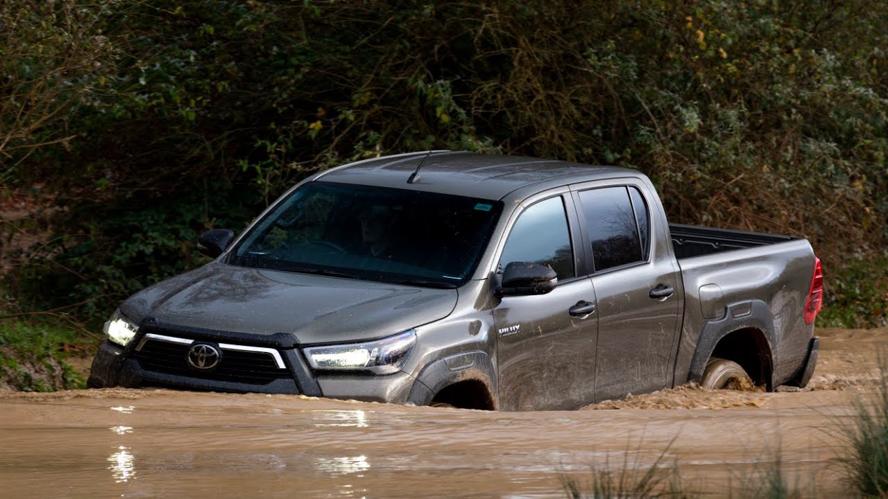 New 2024 Toyota Hilux | OFFROAD Test Drive