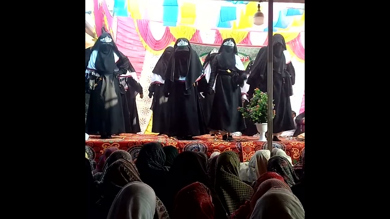 اے دشمن دیں تونے کس قوم کو للکارا طالبات مدرسہ ھدایت العلوم کلہیڑی
