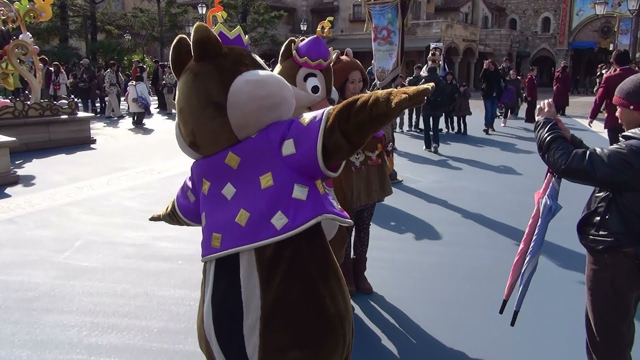 【TDS】飛行機デールがチップに激突【ディズニーシー・プラザ】