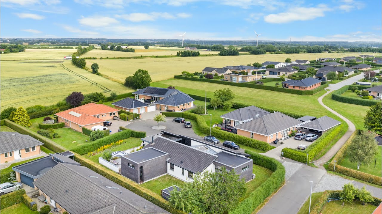 FPV drone bolig film Kobbelgårdsvej 72 7000 Fredericia #boligvideo #djiavata2 #boligfotograf