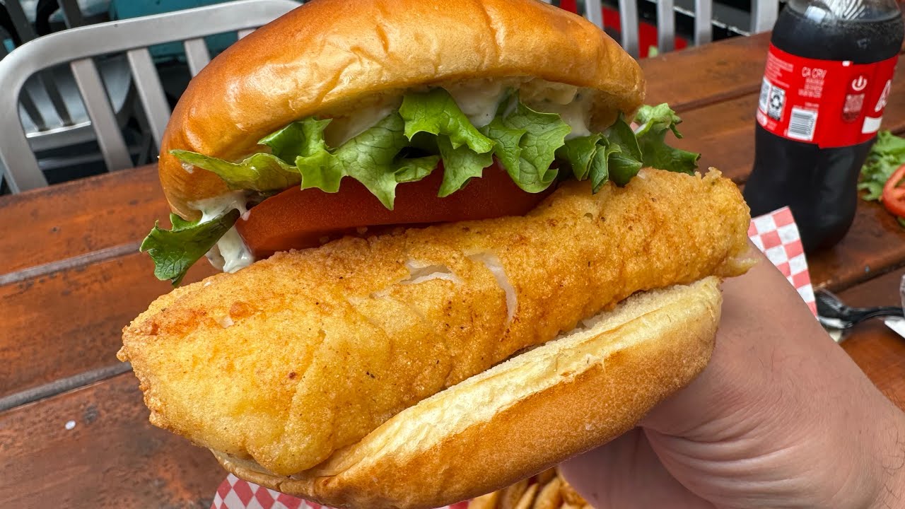 The REAL Best Fried Haddock Sandwich in Boston! Yankee Lobster Review!!
