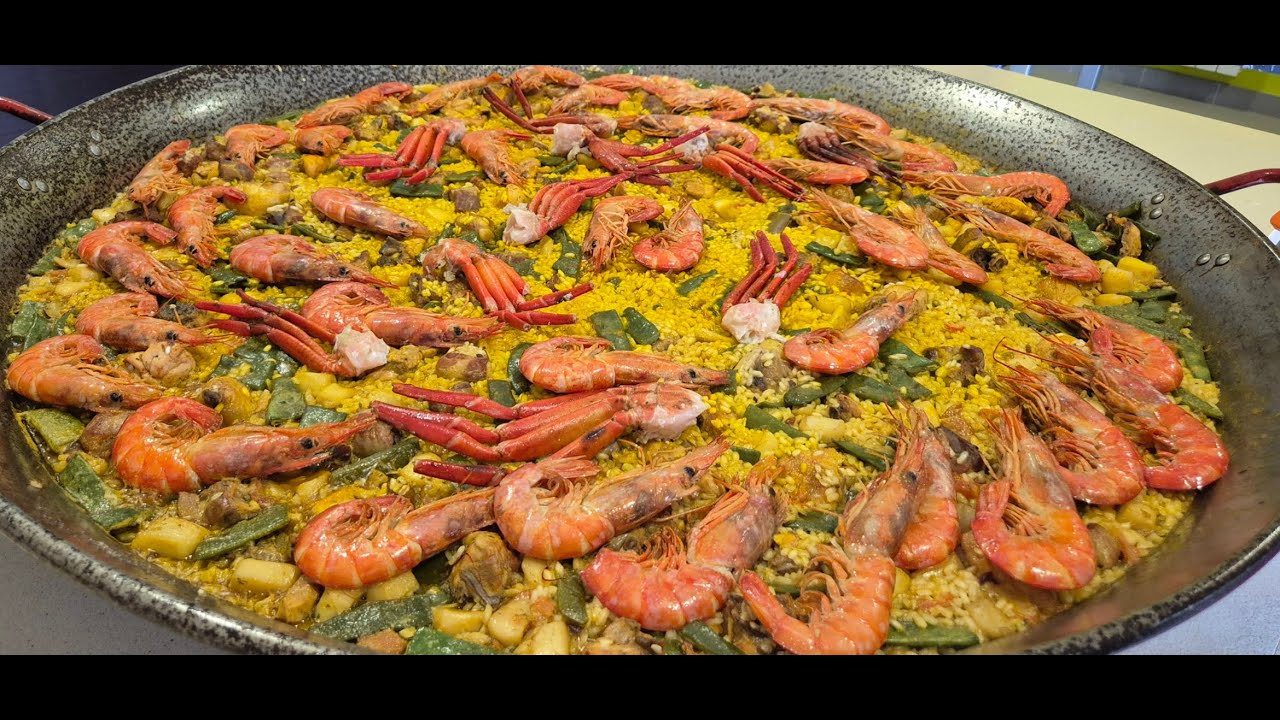 Paella Mixta a Fuego de Leña con toda la Familia ( Spoiler: Salió Brutal )
