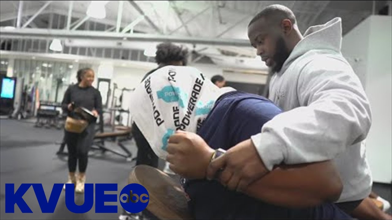 Austin strength coach pushes Bijan Robinson, other NFL hopefuls ahead of 2023 NFL Combine | KVUE