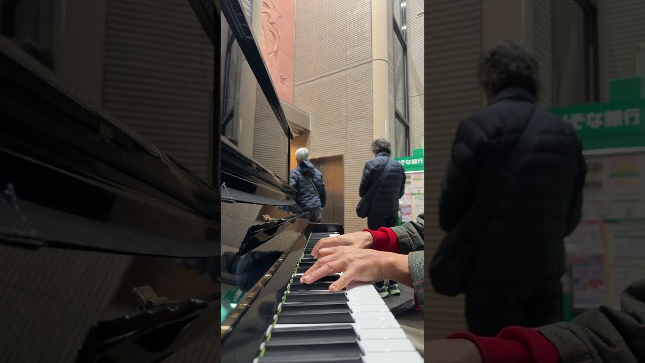 (piano Jazz)