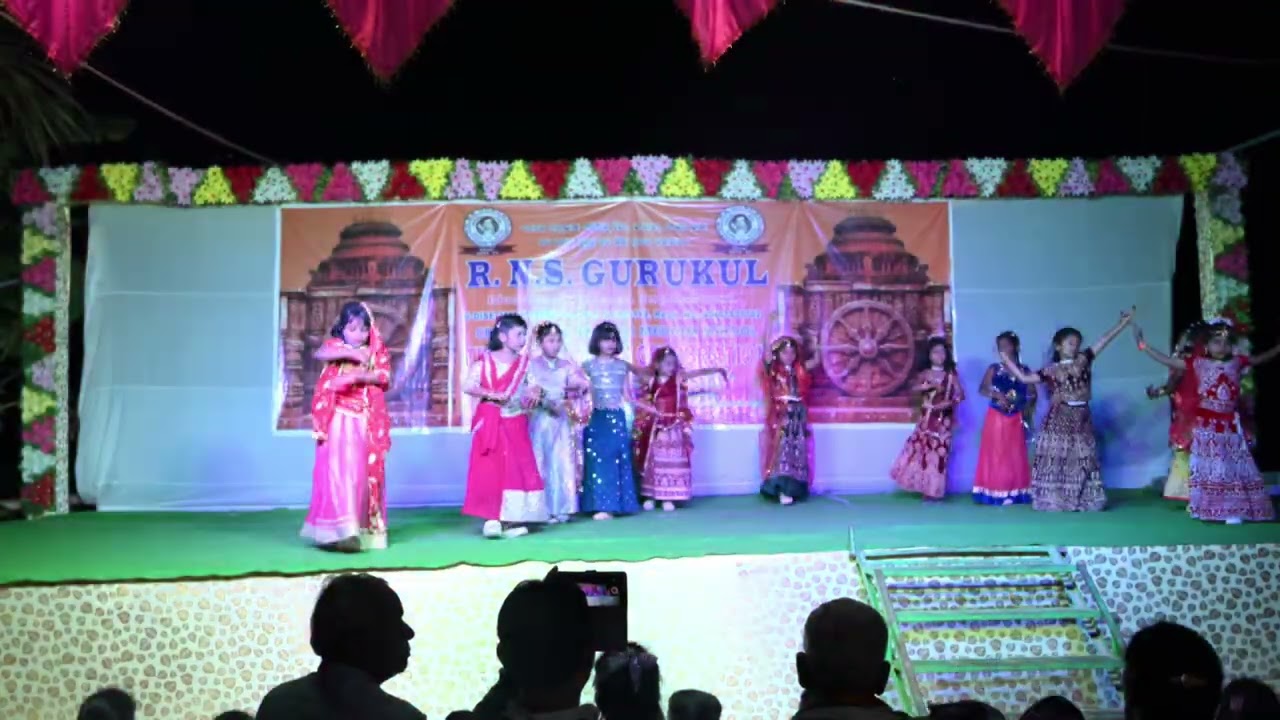JHUM TANA ..JHUM TANA BANSHI #krishnabhajan #annualday2026 #adyasa #rnsgurukul ‪@Gurukulians‬