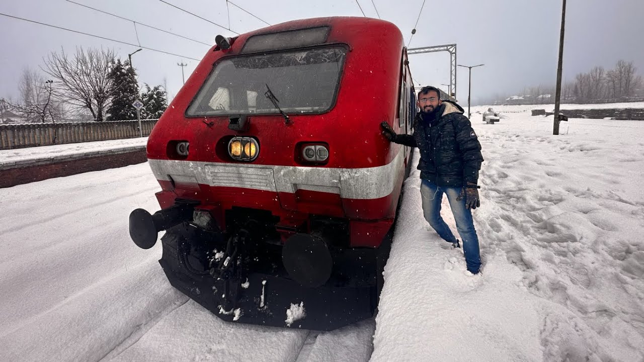 Banihal To Srinagar : Full Journey : Kashmir Valley Train Journey in Extreme Snow ( -6°C Temp )