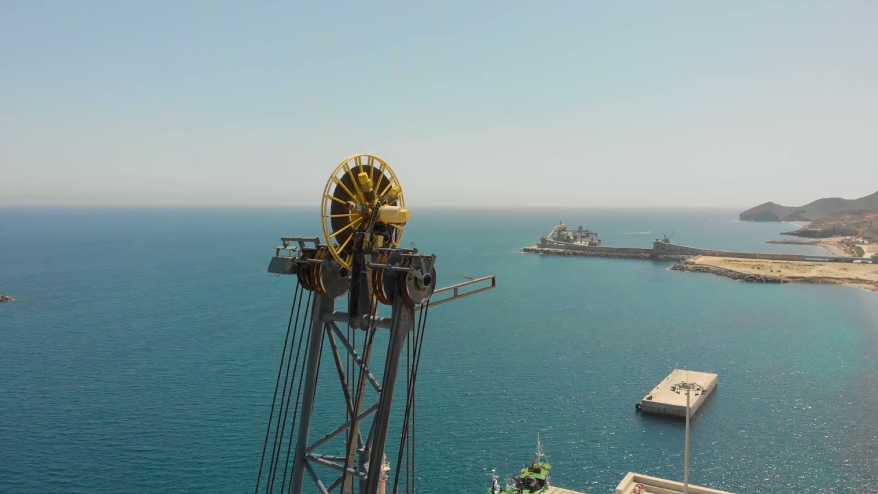 Puerto de Almería - French Versión (Full)