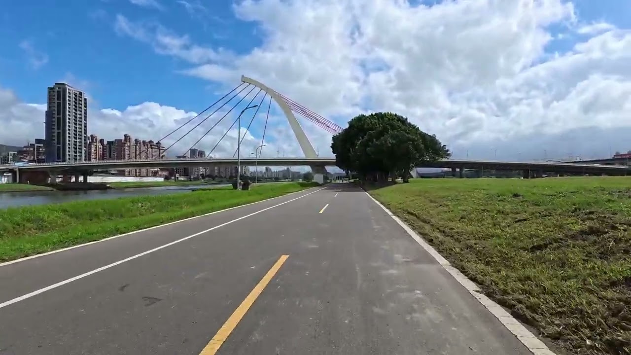 台北基隆河河濱自行車道03 圓山河濱公園 - 中山橋 - 大佳河濱公園 - 迎風河濱公園