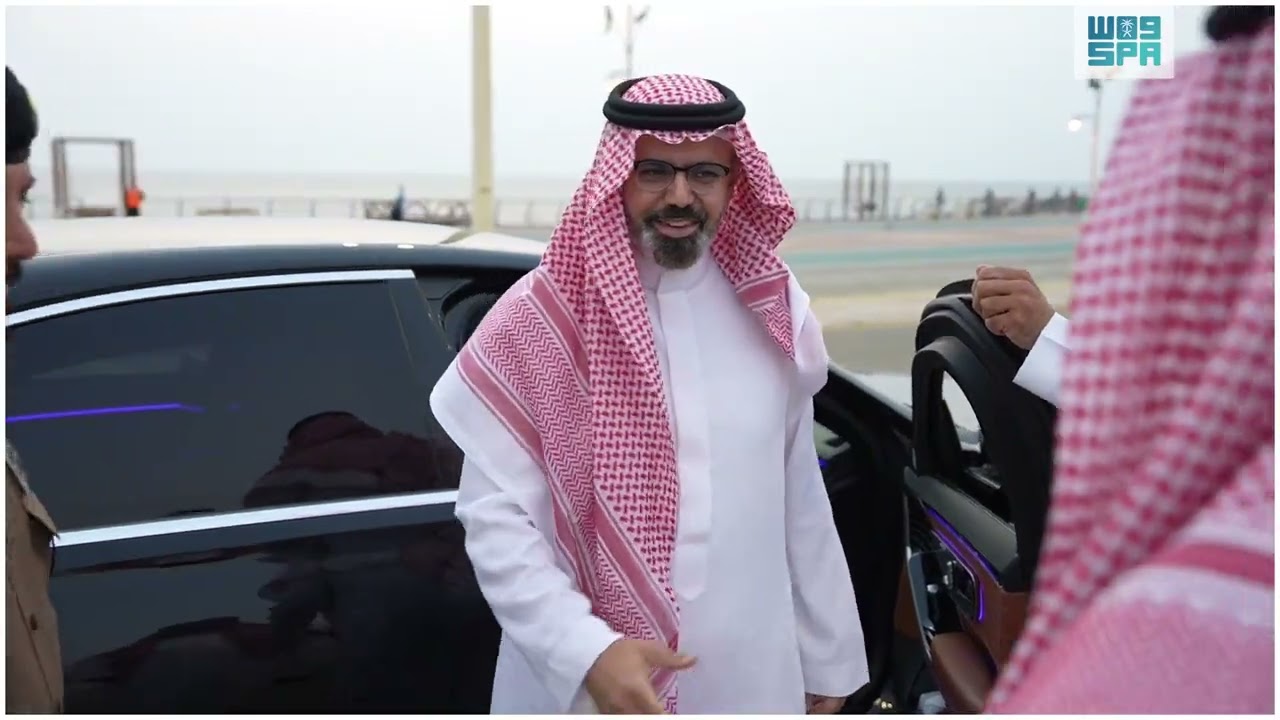 أمير جازان ونائبه يشاركان قادة ومنسوبي القطاعات الأمنية إفطارهم الرمضاني في الميدان #واس 