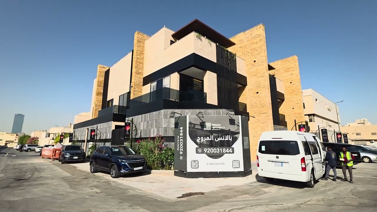 نعمل مع المطوريين العقارين بكفاءه ونعزز جودة البناء