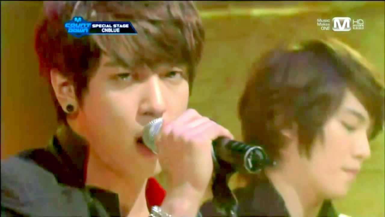 Yonghwa eyes (kill me,*melts*)